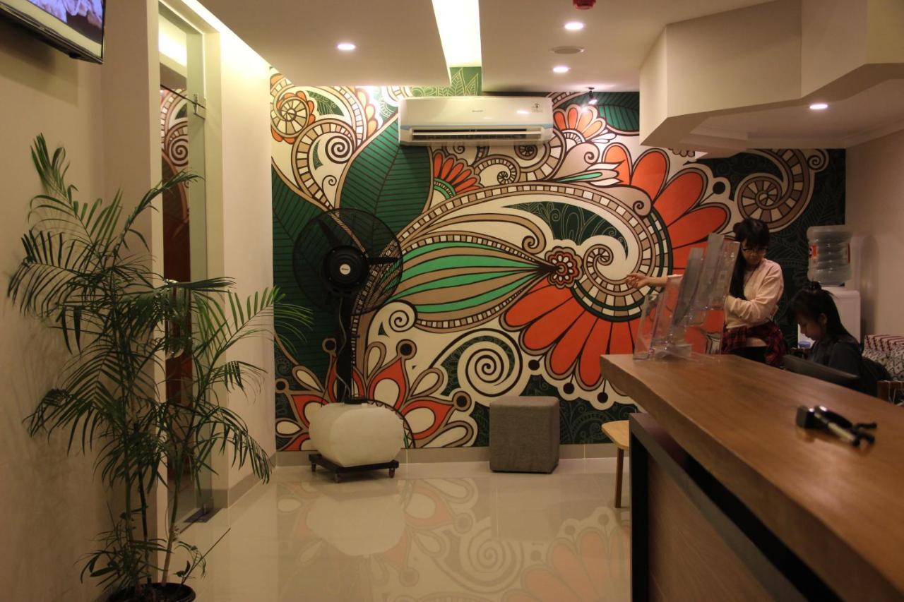 Front One Cabin Malioboro Jogja 日惹 外观 照片