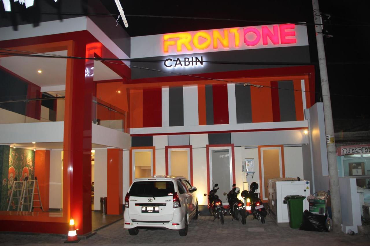 Front One Cabin Malioboro Jogja 日惹 外观 照片